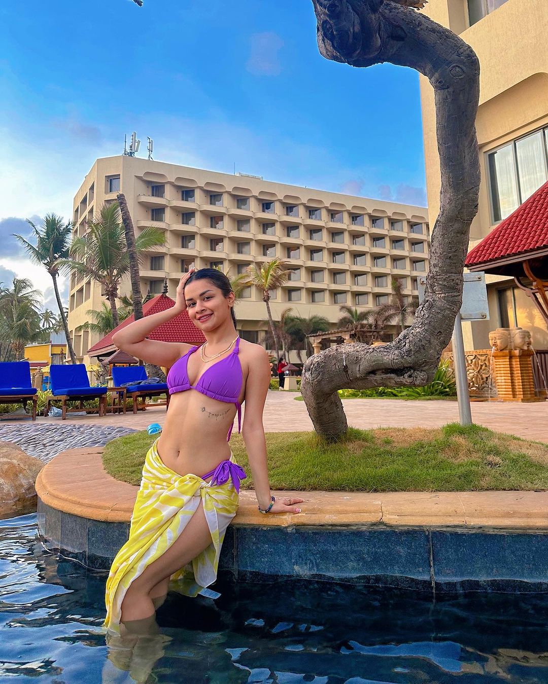 avneet kaur hot pic, avneet kaur sexy, avneet navel, avneet kaur as radha, sexy , avneet kaur ,radha rani, avneet kaur hot cute pics,avneet in bikini, red hot bikini, beach, hot