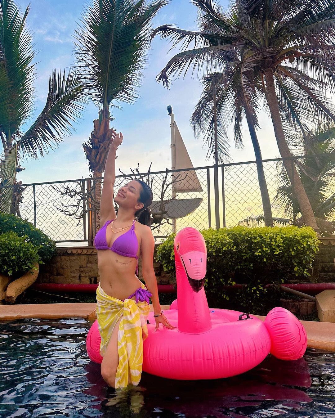 avneet kaur hot pic, avneet kaur sexy, avneet navel, avneet kaur as radha, sexy , avneet kaur ,radha rani, avneet kaur hot cute pics,avneet in bikini, red hot bikini, beach, hot