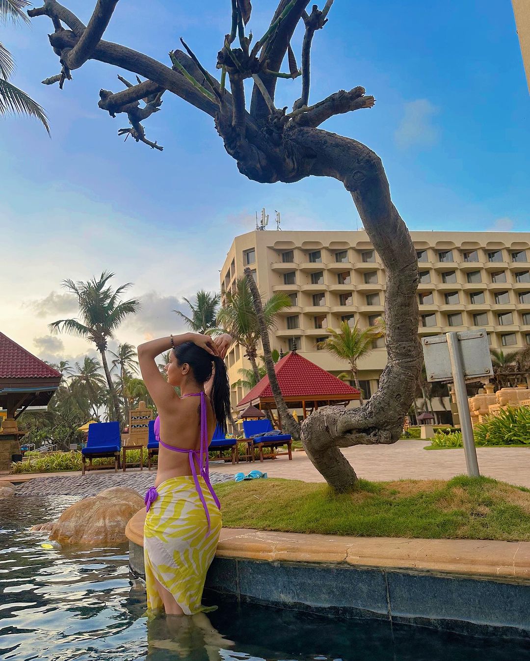 avneet kaur hot pic, avneet kaur sexy, avneet navel, avneet kaur as radha, sexy , avneet kaur ,radha rani, avneet kaur hot cute pics,avneet in bikini, red hot bikini, beach, hot
