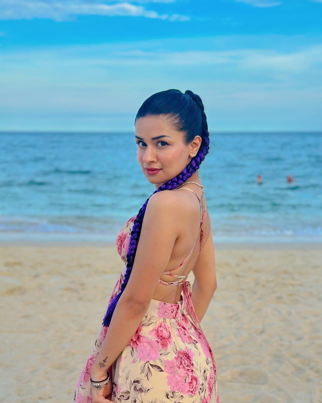 avneet kaur hot pic, avneet kaur sexy, avneet navel, avneet kaur as radha, sexy , avneet kaur ,radha rani, avneet kaur hot cute pics,avneet in bikini, red hot bikini, beach, hot