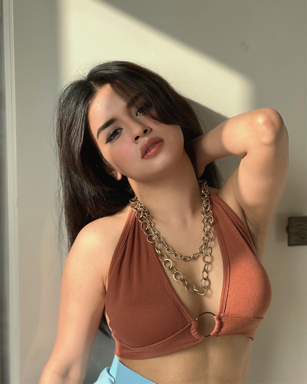 avneet kaur hot pic, avneet kaur sexy, avneet navel, avneet kaur as radha, sexy , avneet kaur ,radha rani, avneet kaur hot cute pics,avneet in bikini, red hot bikini, beach, hot
