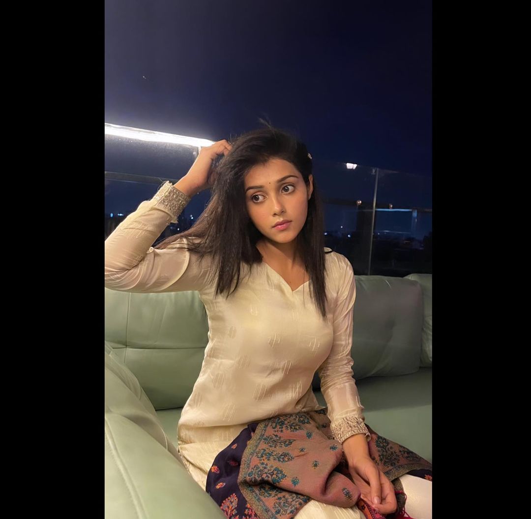 mallika singh hot pic, mallika singh sexy, mallika navel, mallika singh as radha, sexy , mallika singh ,radha rani, mallika hot cute pics