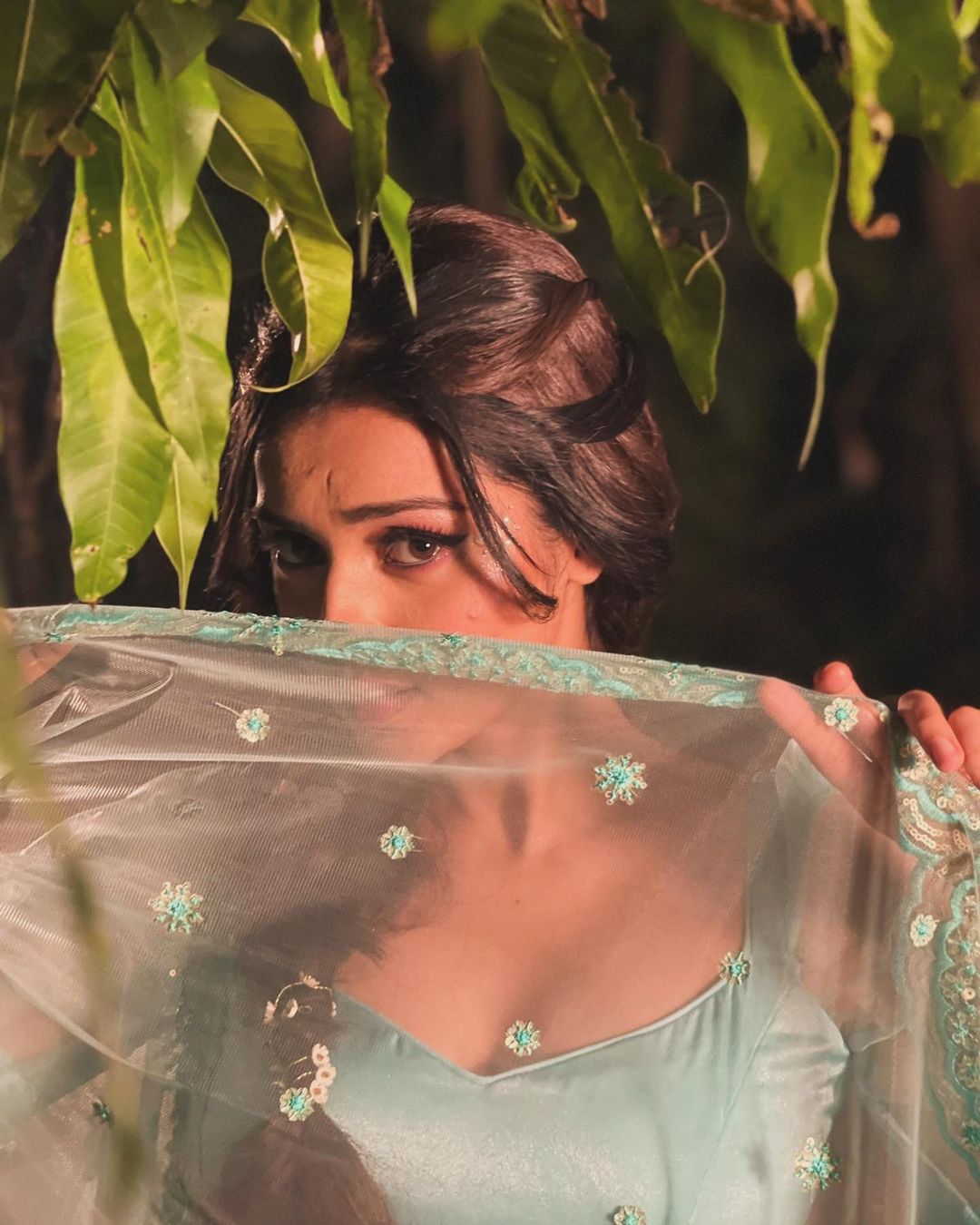 mallika singh hot pic, mallika singh sexy, mallika navel, mallika singh as radha, sexy , mallika singh ,radha rani, mallika hot cute pics