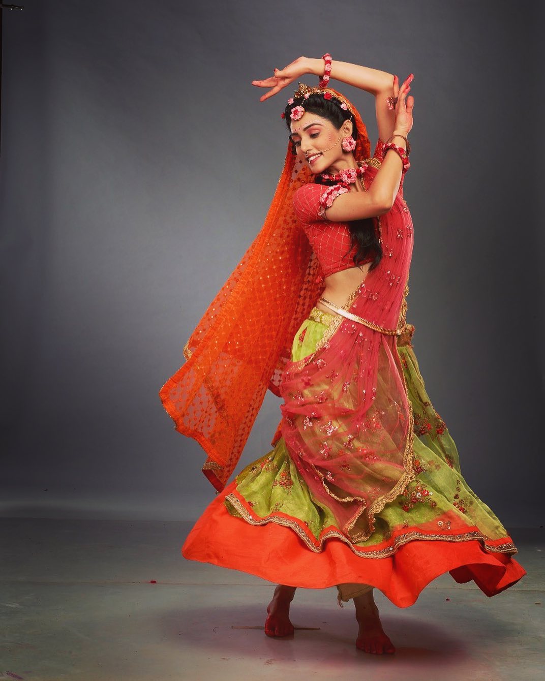 mallika singh hot pic, mallika singh sexy, mallika navel, mallika singh as radha, sexy , mallika singh ,radha rani, mallika hot cute pics